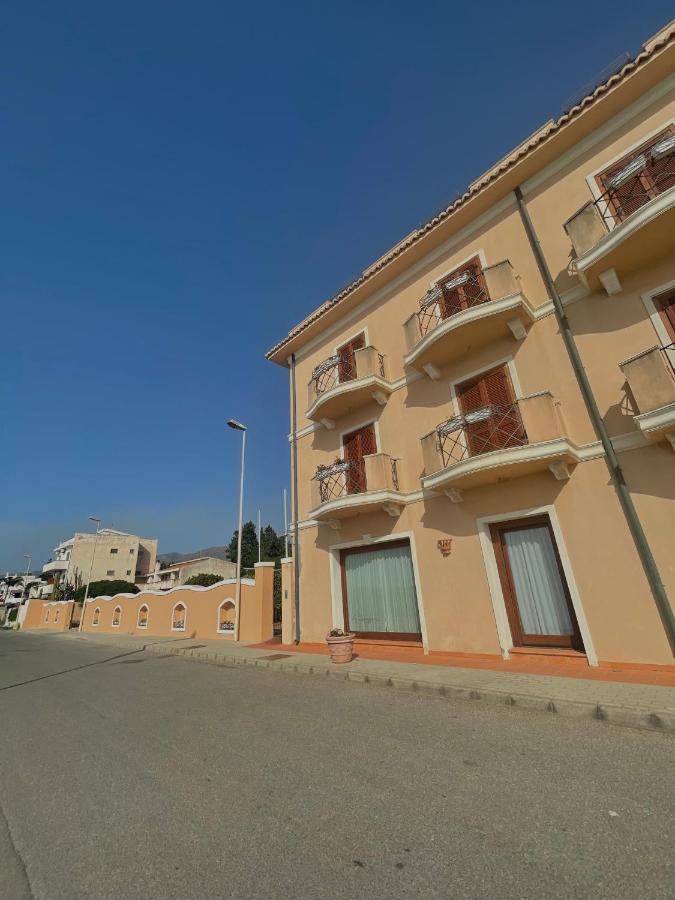 Hotel La Lampara Reggio di Calabria Exteriör bild