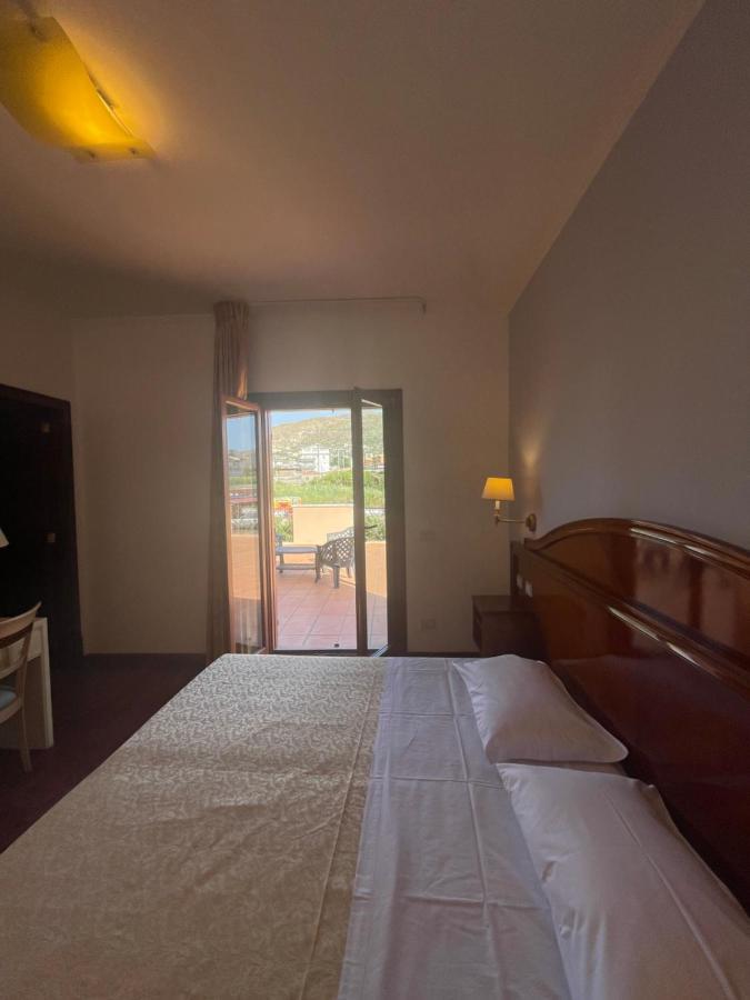 Hotel La Lampara Reggio di Calabria Exteriör bild