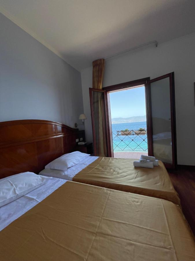 Hotel La Lampara Reggio di Calabria Exteriör bild