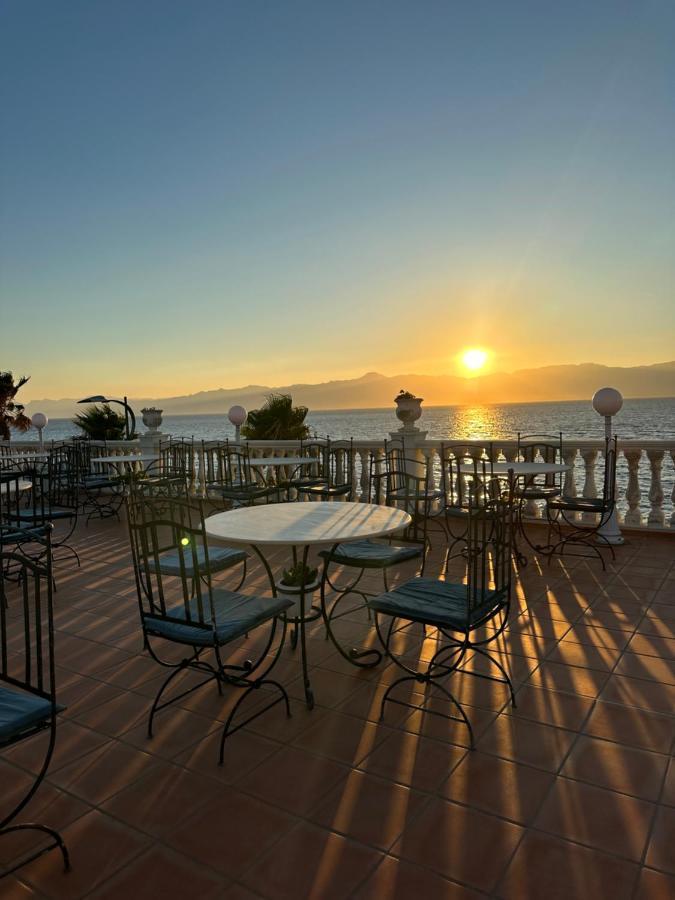 Hotel La Lampara Reggio di Calabria Exteriör bild