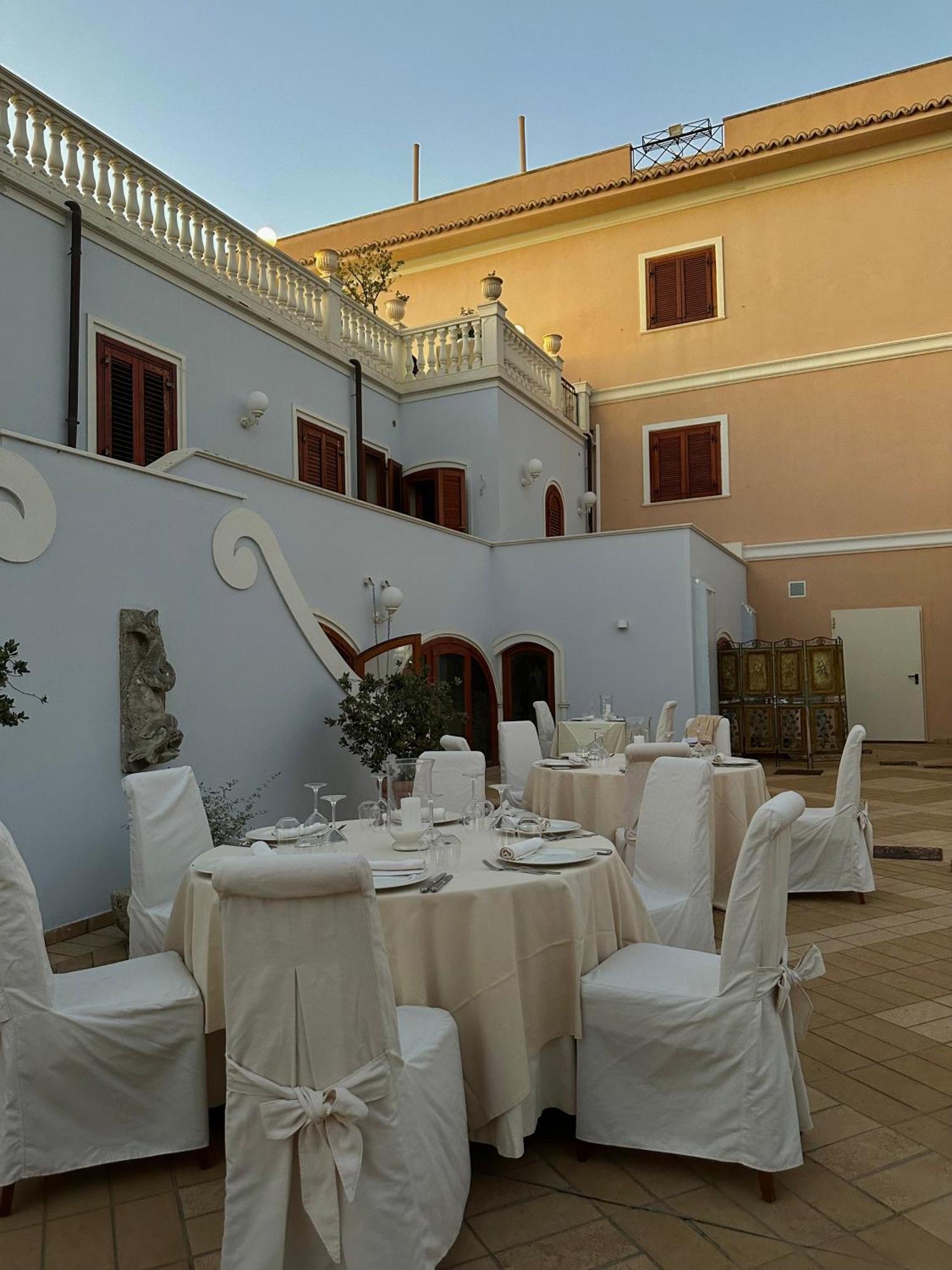 Hotel La Lampara Reggio di Calabria Exteriör bild